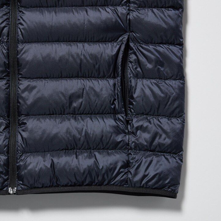 chaquetas de plumón ultraligeras uniqlo para hombre en azul marino