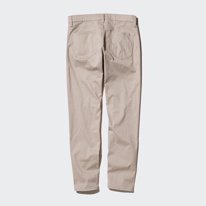 vaqueros ajustados ultraelásticos uniqlo para hombre en color beige