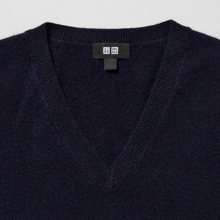 suéteres de cuello en v uniqlo 100pctshmere para hombre en azul marino
