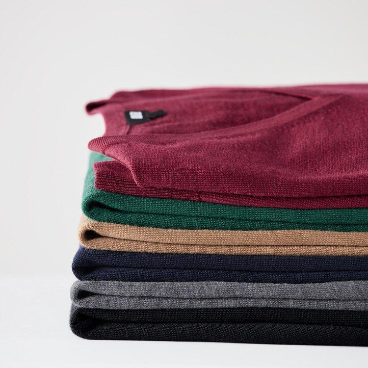 suéteres de cuello en v para hombre de merino extrafino 100 gris uniqlo