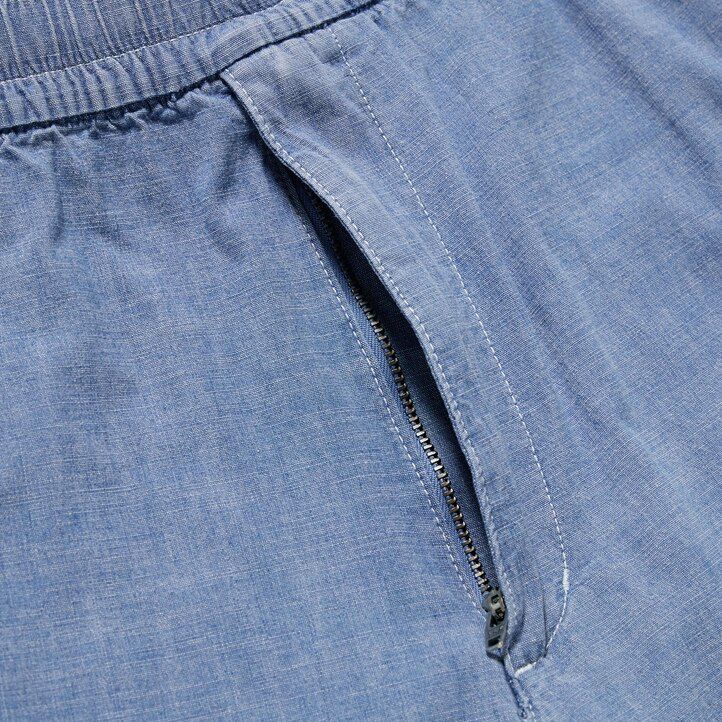 pantalones elásticos chambray easys de uniqlo para hombre en azul