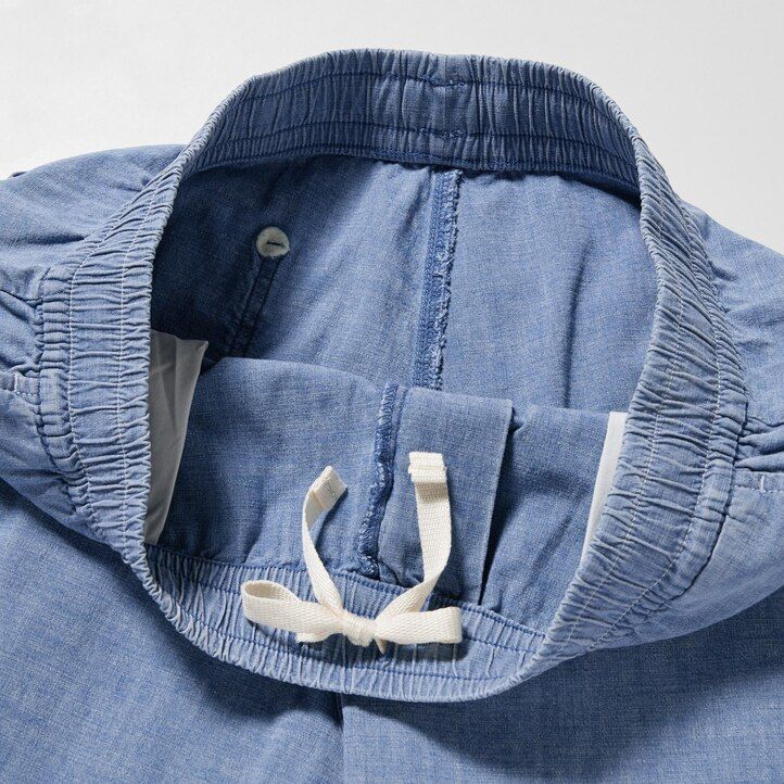 pantalones elásticos chambray easys de uniqlo para hombre en azul