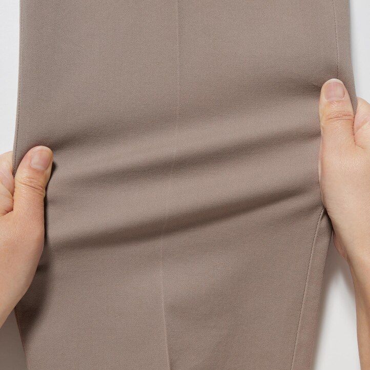 pantalones blancos uniqlo smart cotton hasta los tobillos para hombre