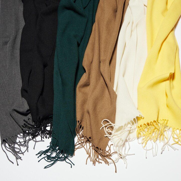 bolsas para bufandas heattech de uniqlo para mujer color gris
