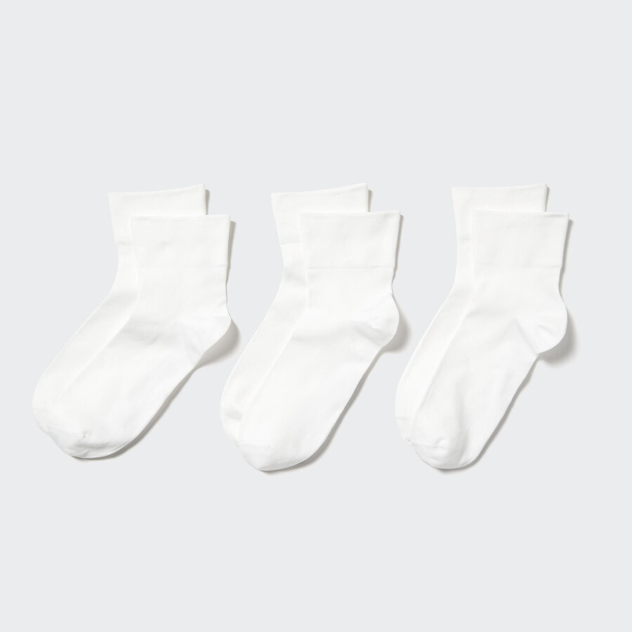 calcetines blancos uniqlo tres pares para mujer