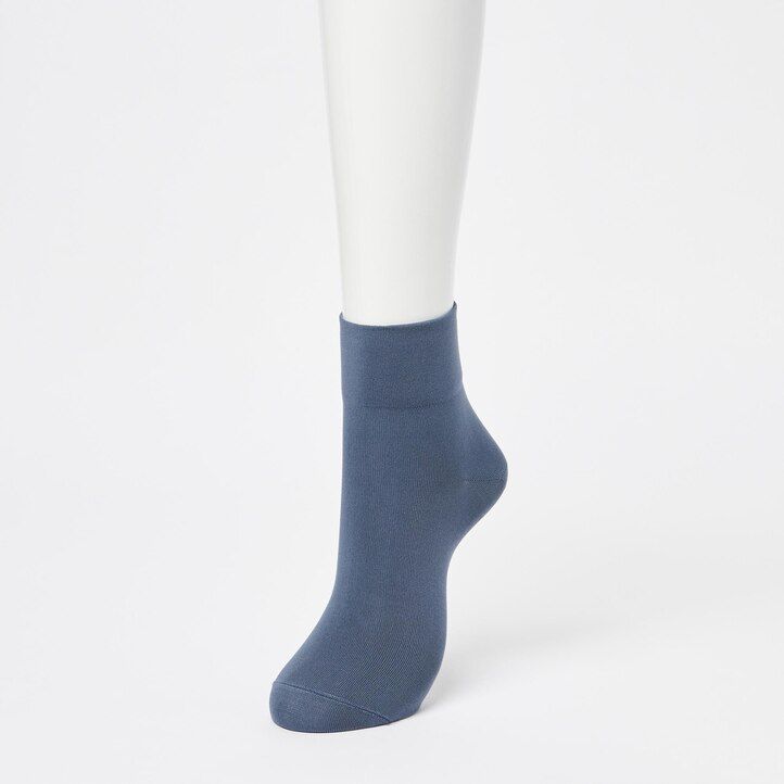 calcetines blancos uniqlo tres pares para mujer
