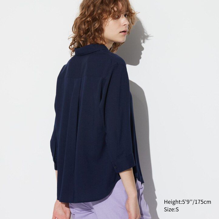 blusa de mujer uniqlo de rayón color oliva con cuello alto y mangas 34