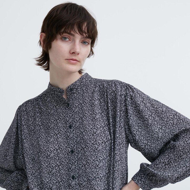 blusa uniqlo estampada con volumen azul para mujer