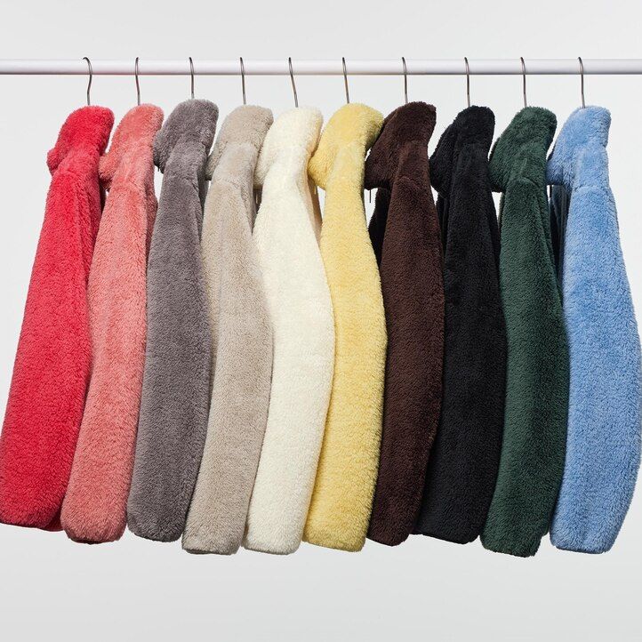 chaquetas de forro polar esponjoso uniqlo con cremallera para mujer color negro