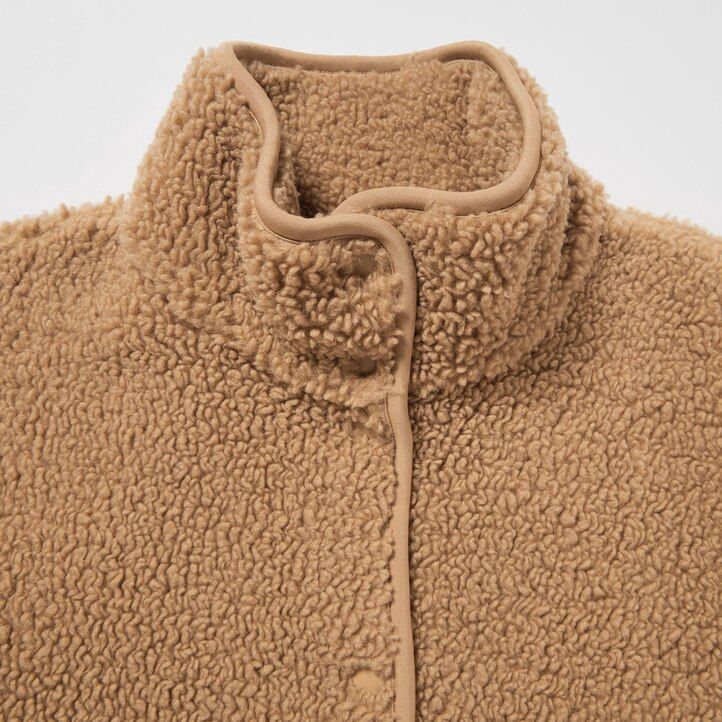 chaquetas de cuello alto con forro polar uniqlo para mujer en beige