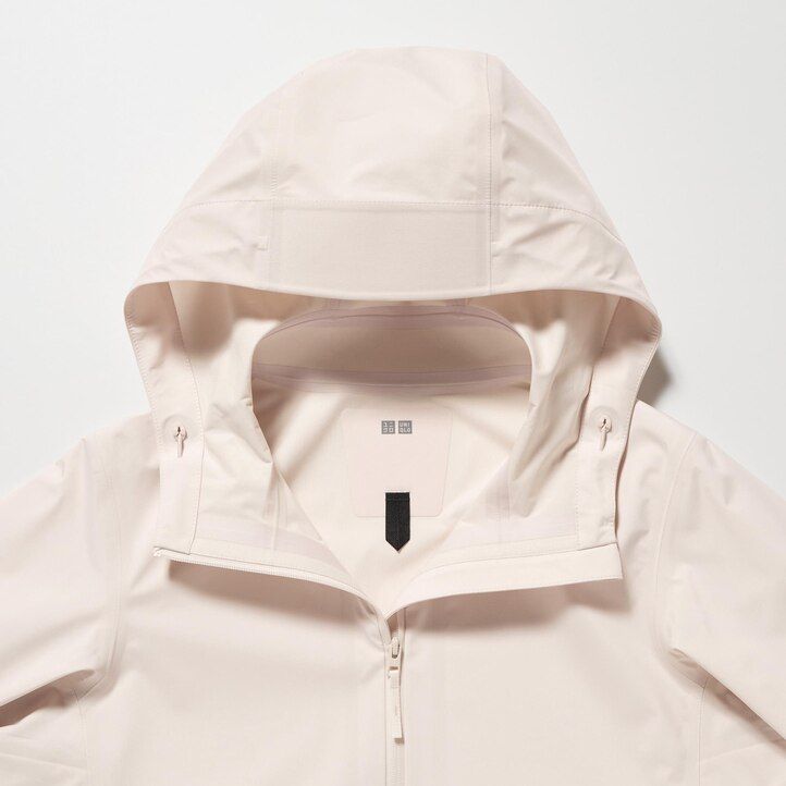 chaquetas uniqlo blocktech para mujer rojas