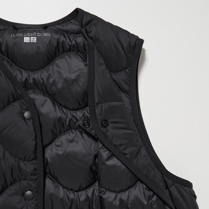 chaquetas de plumón ultraligeras uniqlo para mujer en color verde oscuro