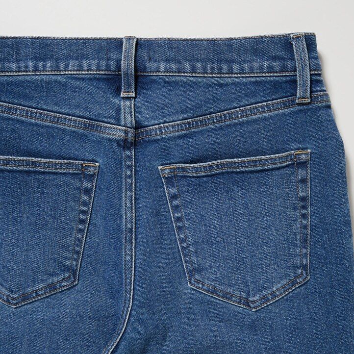 vaqueros ajustados de pierna recta y largo hasta el tobillo uniqlo para mujer en azul