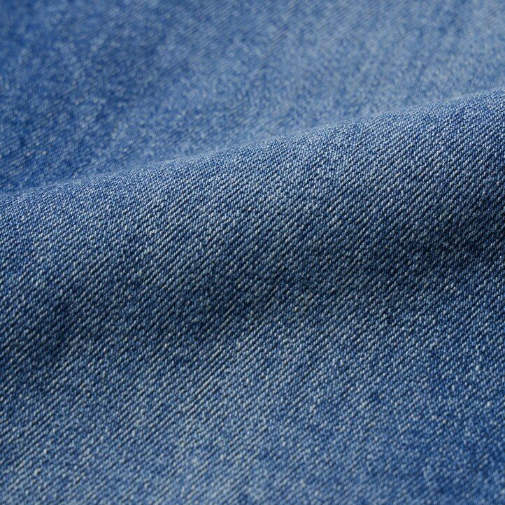vaqueros ajustados de pierna recta y largo hasta el tobillo uniqlo para mujer en azul