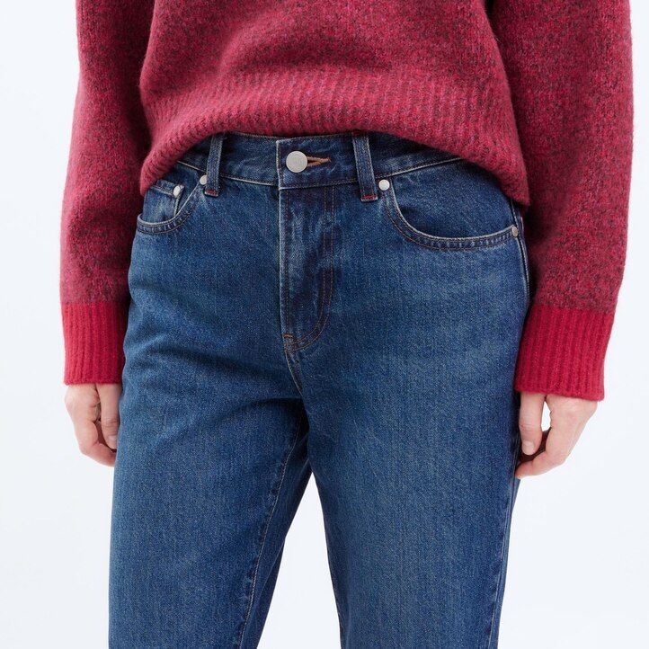 vaqueros ajustados de pierna recta uniqlo para mujer color gris oscuro