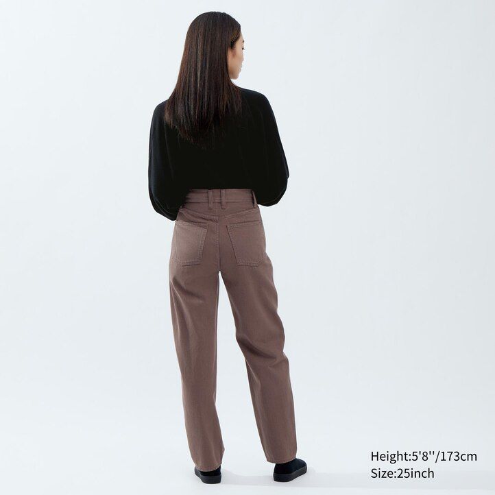 vaqueros curvos uniqlo para mujer en color oliva