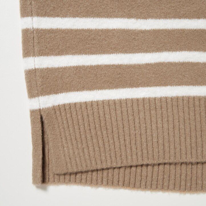suéter de cuello alto a rayas de hilo souffle de uniqlo para mujer en beige