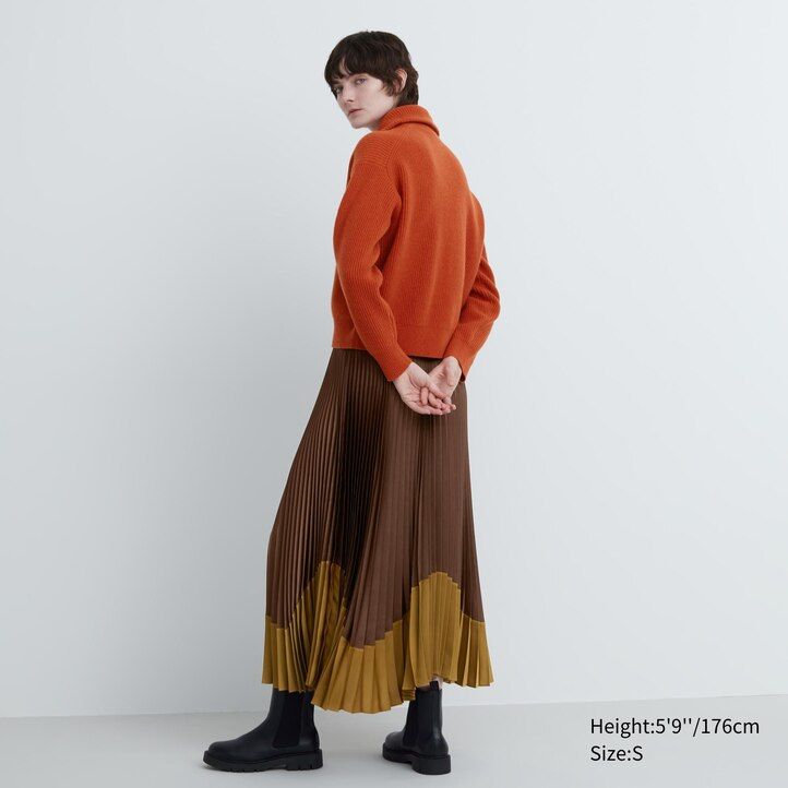 suéteres uniqlo premium de lana de cordero con media cremallera para mujer en beige