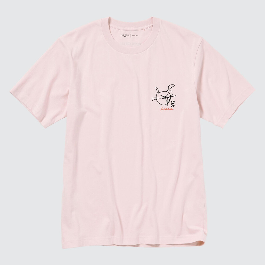 camisetas rosas para mujer con el estampado peace for all de haruka ayase de uniqlo
