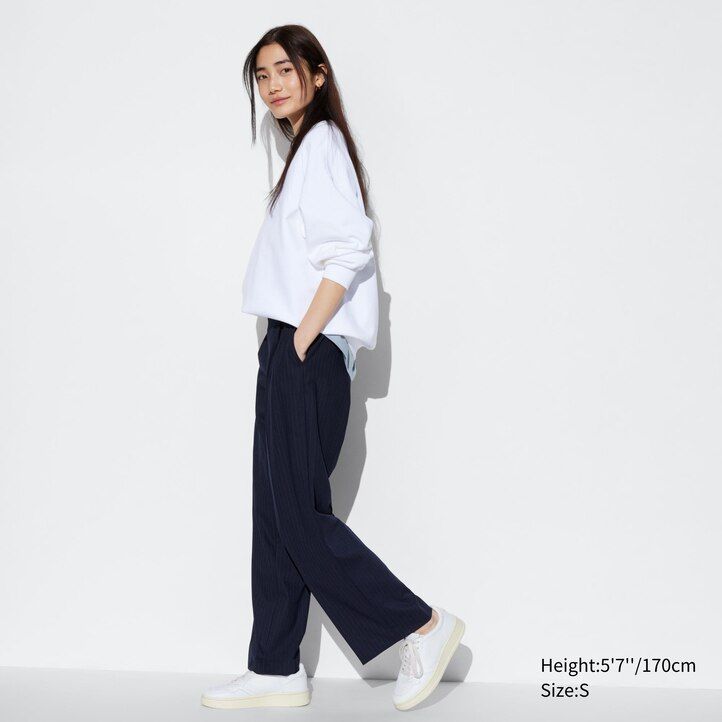 tops de mujer uniqlo con rayas y pernera ancha plisada en azul marino