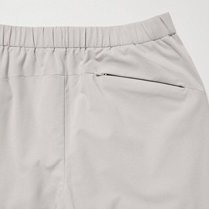 tops negros con forro cálido uniqlo heattech para mujer