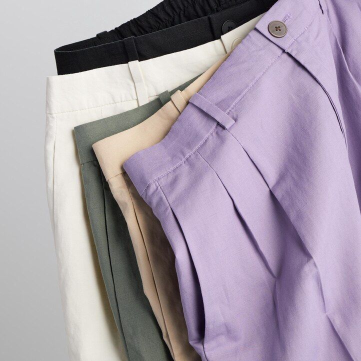 tops de mujer uniqlo de mezcla de lino con pernera ancha y plisados en color oliva