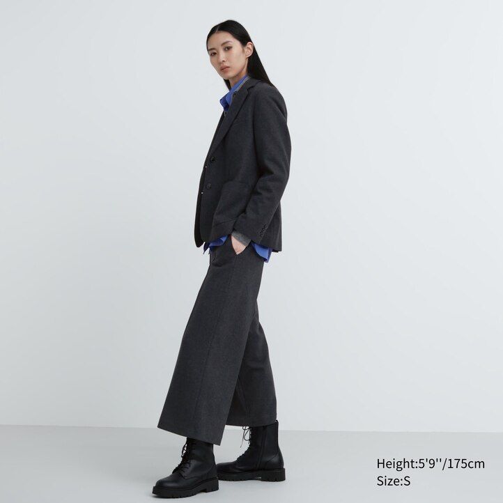 tops de mujer uniqlo de corte corto de jersey cepillado en gris oscuro